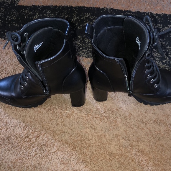 Heels - Picture 2 of 4